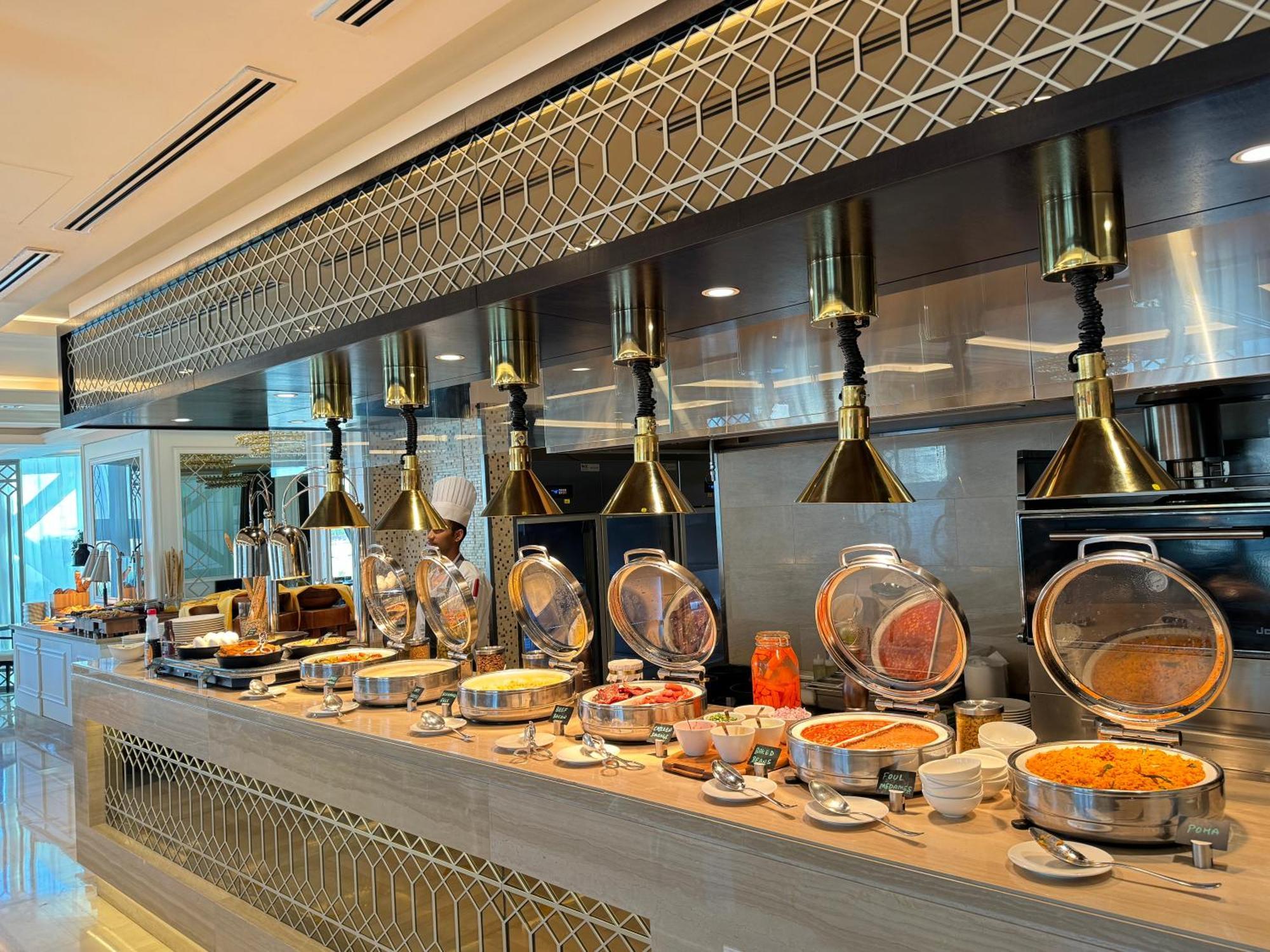 Shaza Doha 호텔 외부 사진 A buffet at a hotel